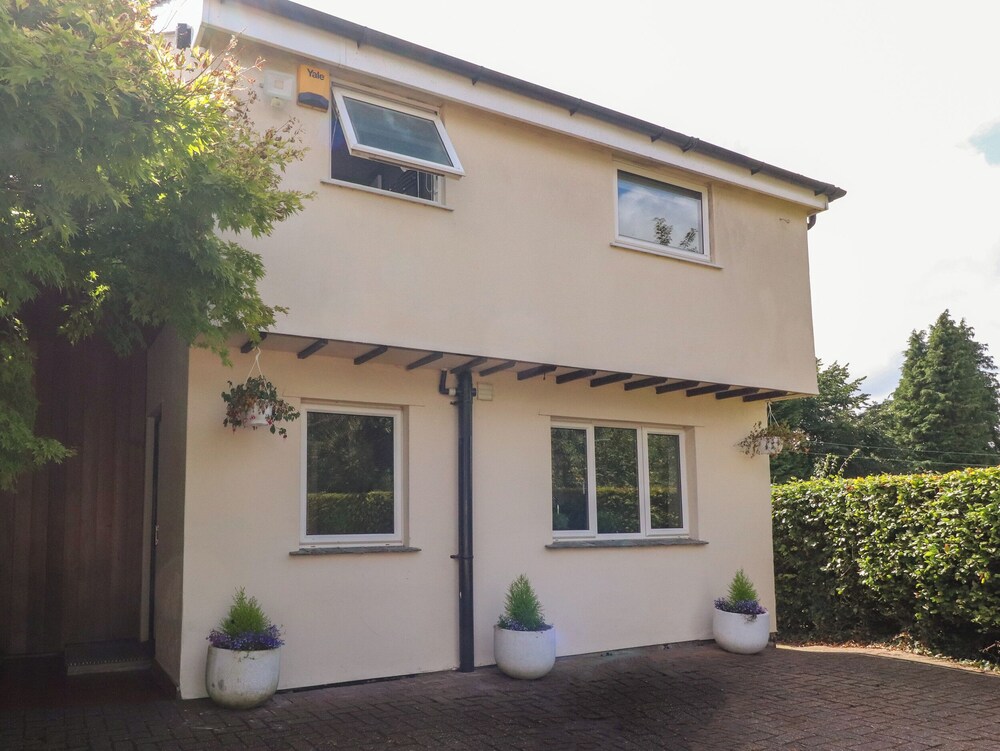 Palm Court — Carnforth — photo 2