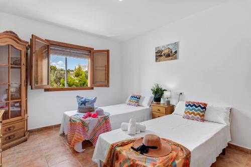 Villa Caseta de Sau PlusHolidays — 4-Star Luxury Hotel in Calp, Spain