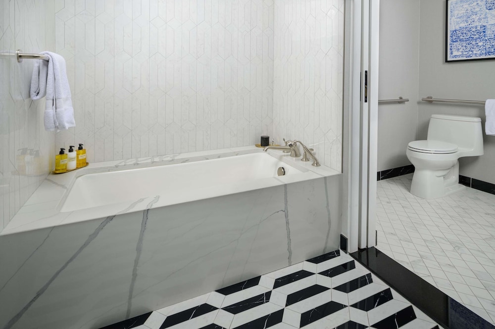Daxton Hotel Birmingham Curio Collection by Hilton - photo 29