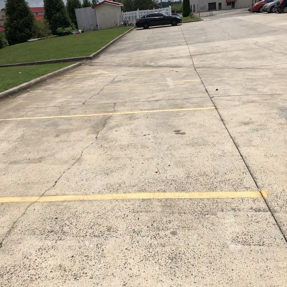 Clairmont Inn - photo 15