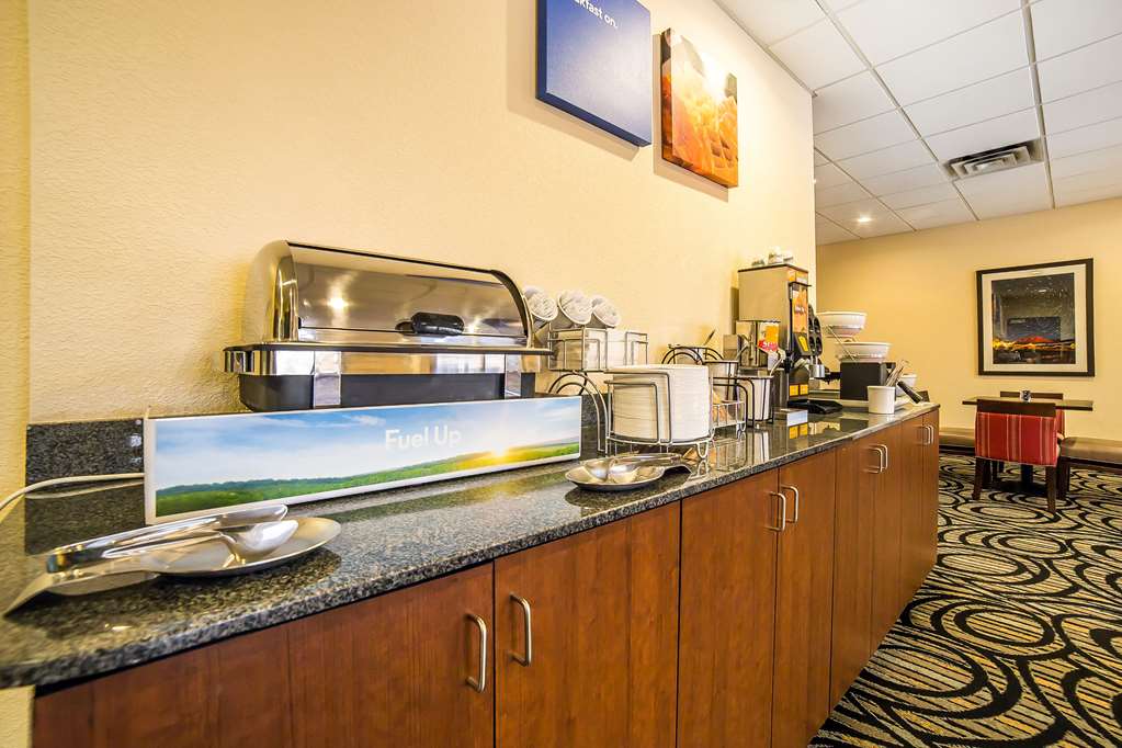 Comfort Inn Ballard Roosevelt - photo 44