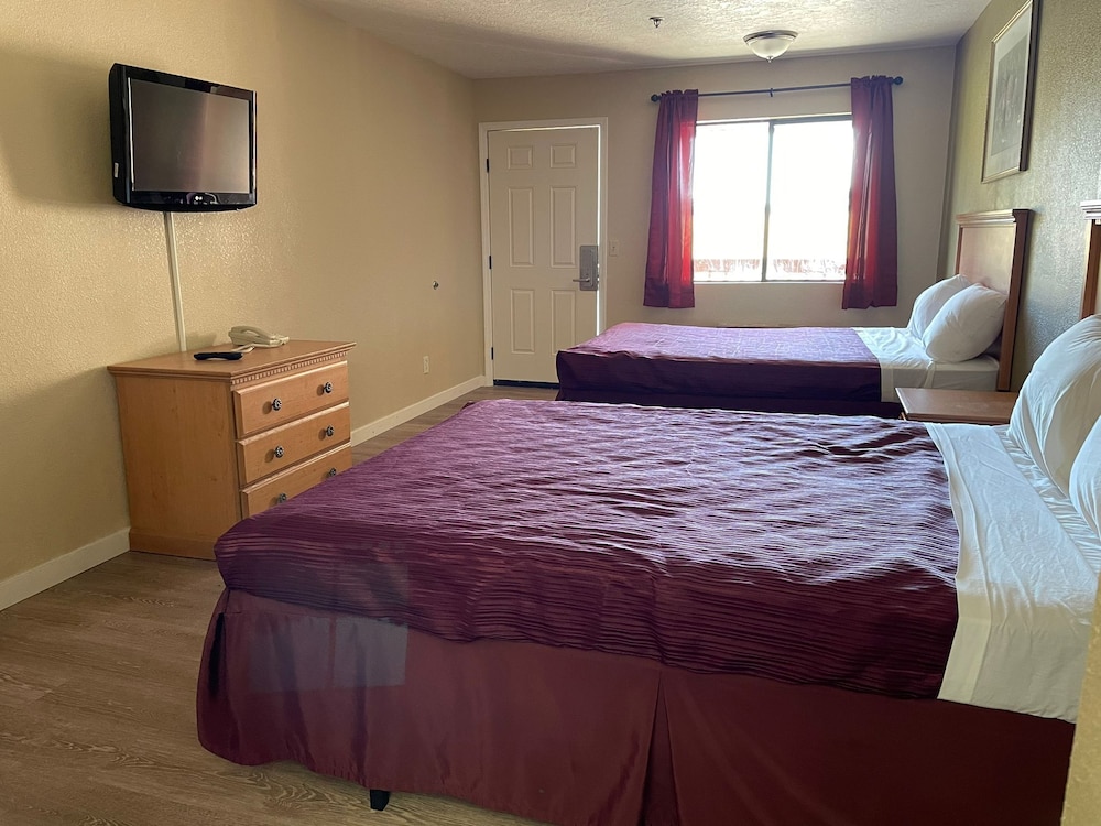 Centralia Inn - photo 7
