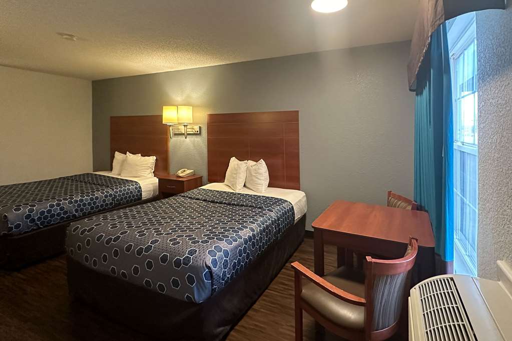Econo Lodge Tucumcari Route 66 - photo 20