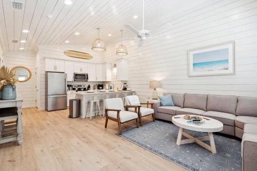Brand New Luxury Rental on Oleander Unit A — 4-Star Luxury Hotel in Dauphin Island, United States