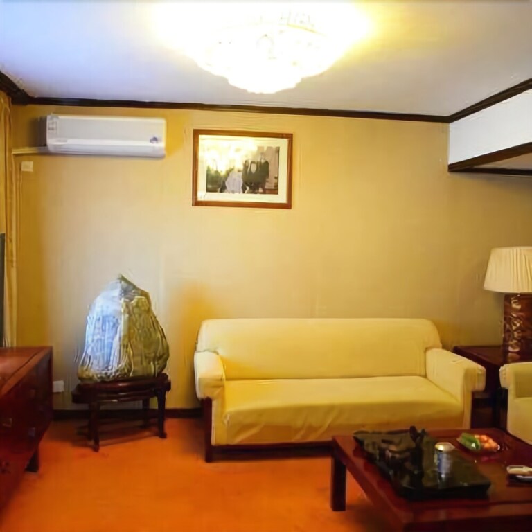 Shen Qi Hotel — hotel in Tai'an