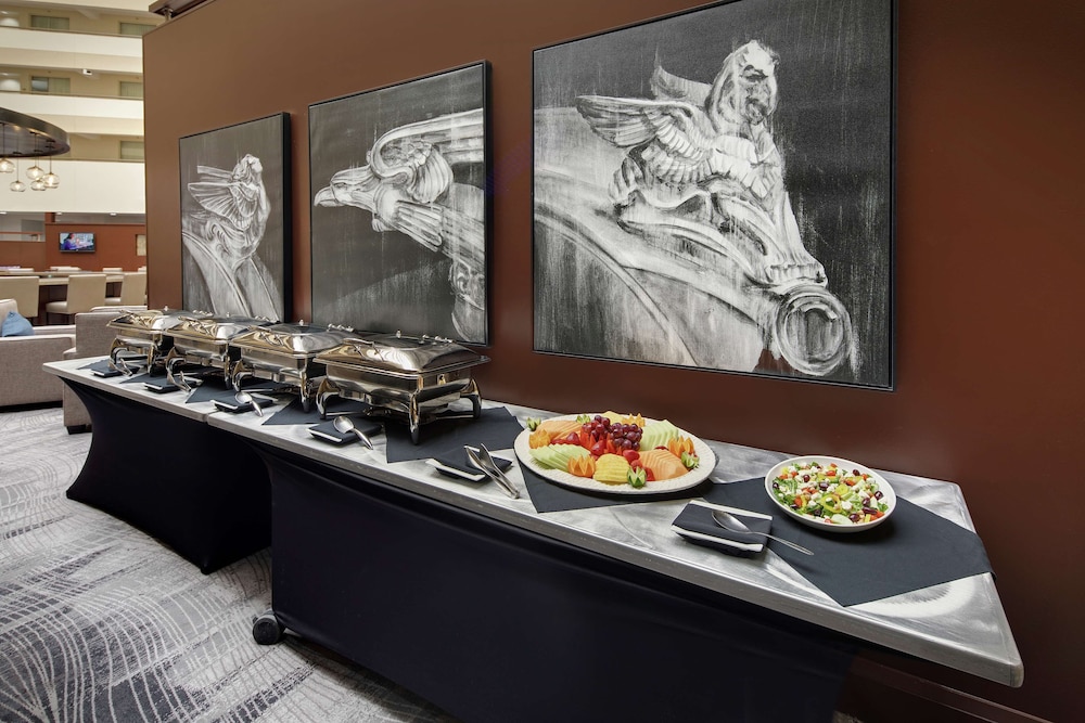 Embassy Suites by Hilton Detroit Troy Auburn Hills - photo 51