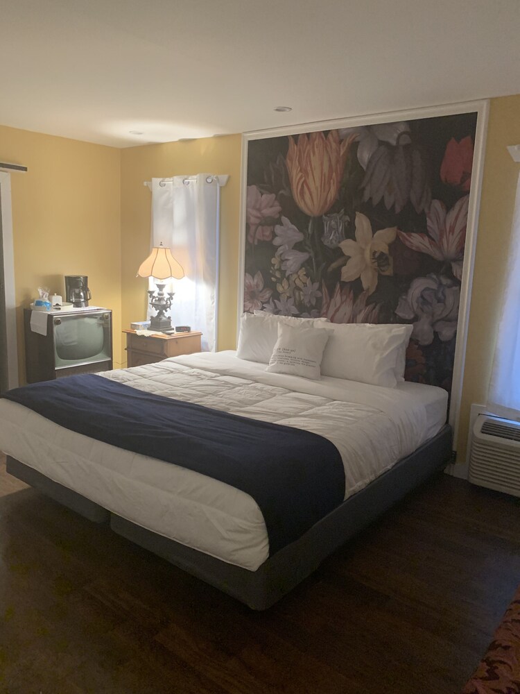The Historic Hygge Hotel - photo 8