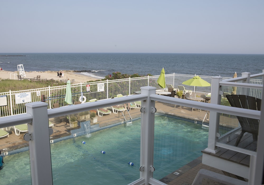 The Corsair & Cross Rip Oceanfront Resort - photo 14