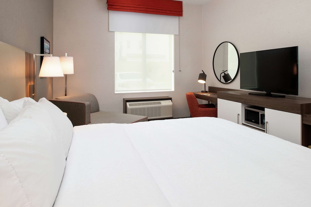 Hampton Inn & Suites Buena Park - photo 7