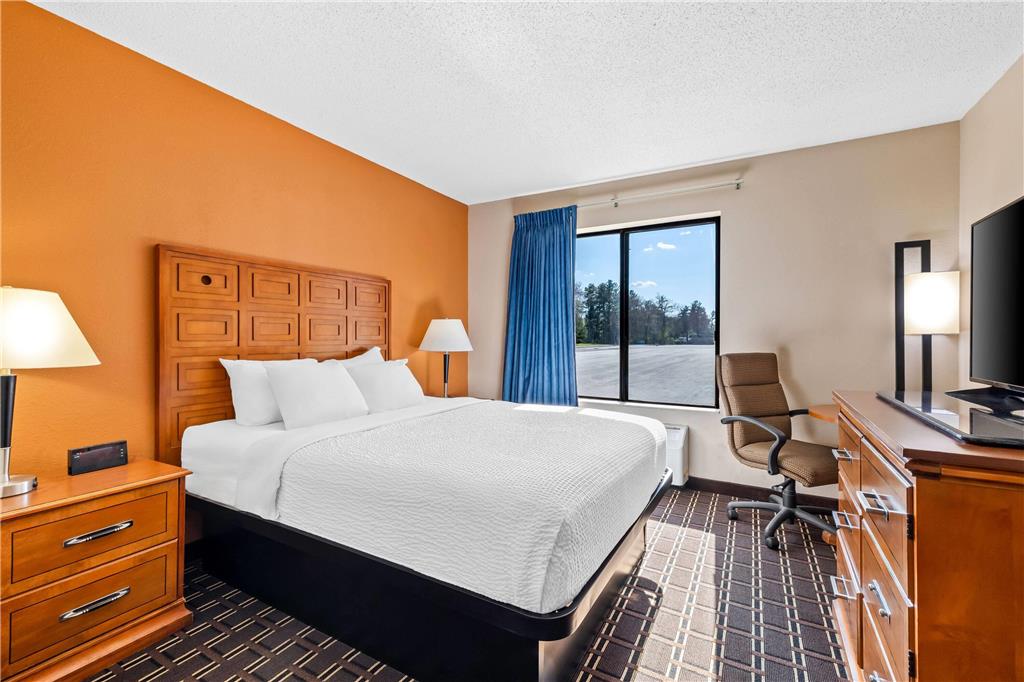 Days Inn by Wyndham Black River Falls I 94 on ATV Trail - photo 19