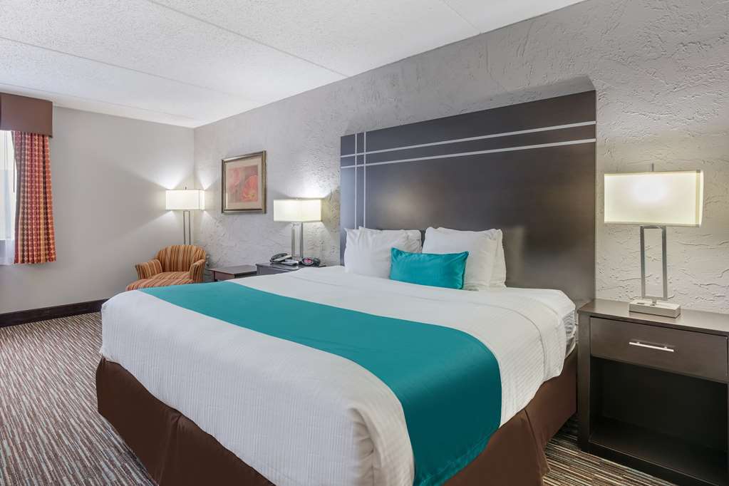 Best Western Waukesha Grand - photo 31