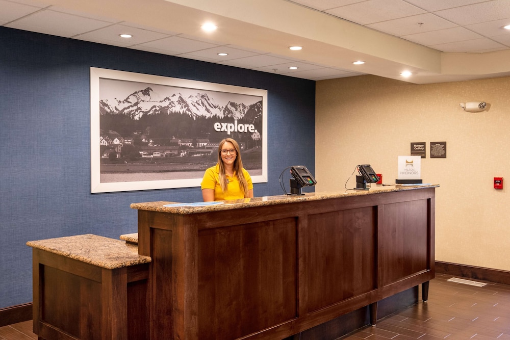 Hampton Inn Laramie - photo 4