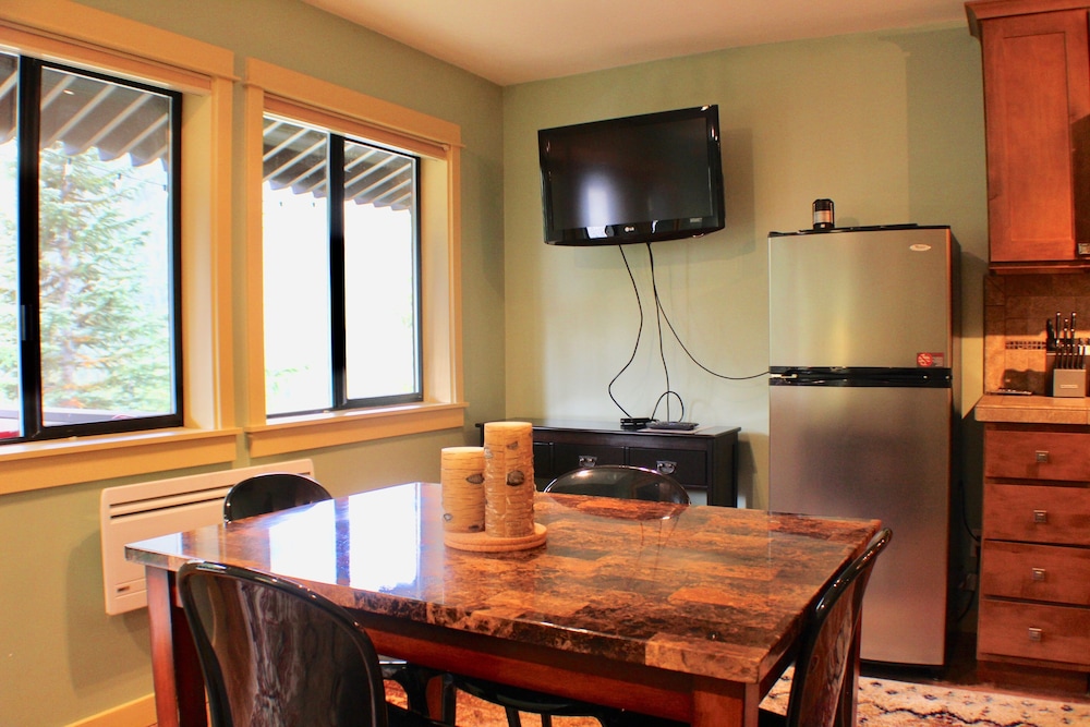 Crystal Chalets Condominiums at Crystal Mountain Ski Resort - photo 106