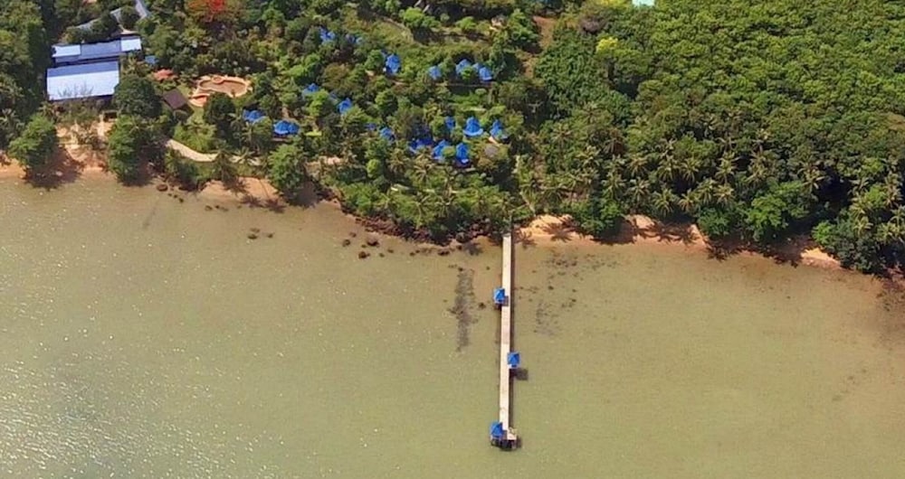 Koh Mak Buri Hut Natural Resort in Trat, Thailand