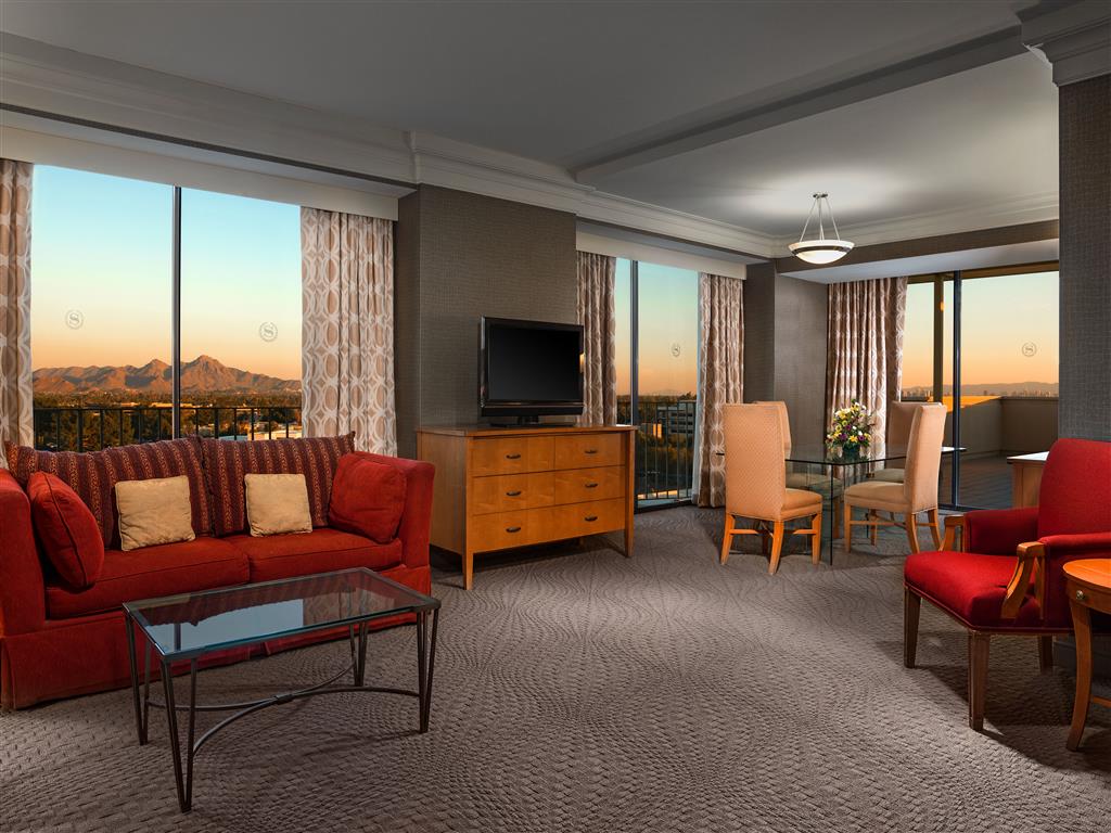 Sheraton Crescent Hotel - photo 21