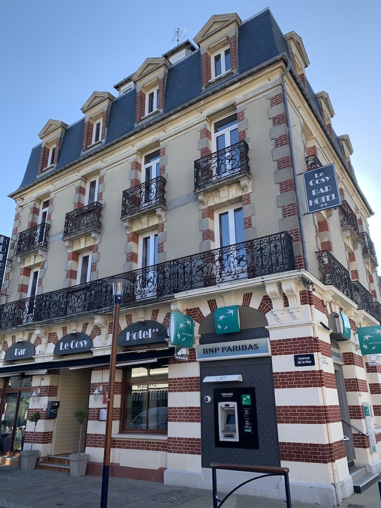Hotel Le Cosy - carbon neutral hotel in Ouistreham