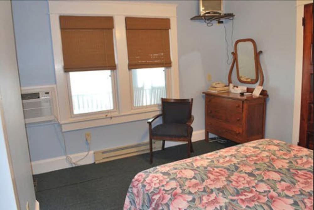 Lankford Hotel and Lodge - photo 10