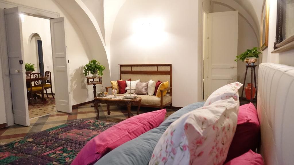 House Vintage — 4-Star Luxury Hotel in Catania, Italy