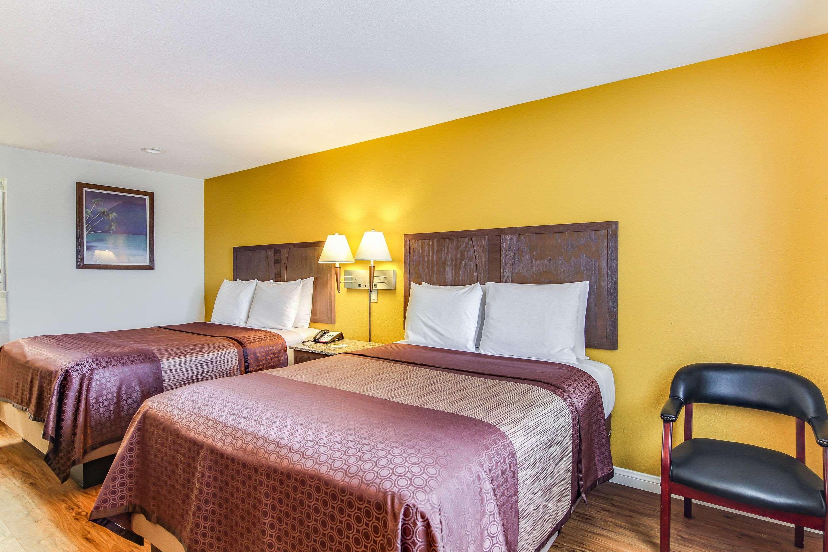 Rodeway Inn San Ysidro - photo 12