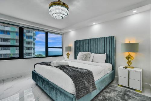 Cozy Ocean View Condo Beach Service and Pool 808 — 4-Star Luxury Hotel in Miami Beach, United States