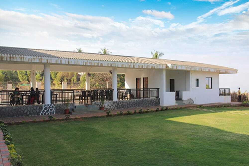 Cocos Inn Resort in Murud, India