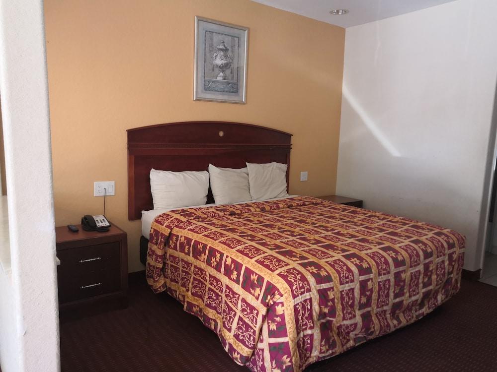 Scottish Inns and Suites Iah Airport West Houston - photo 8