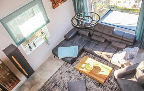 Lovely Apartment In Burgen With Wifi — 5-Star Luxury Hotel in Lehmen, Germany