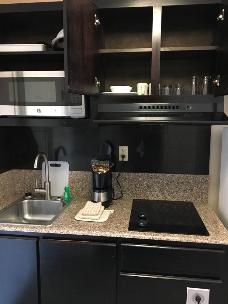 Suburban Extended Stay LaPlace - photo 14