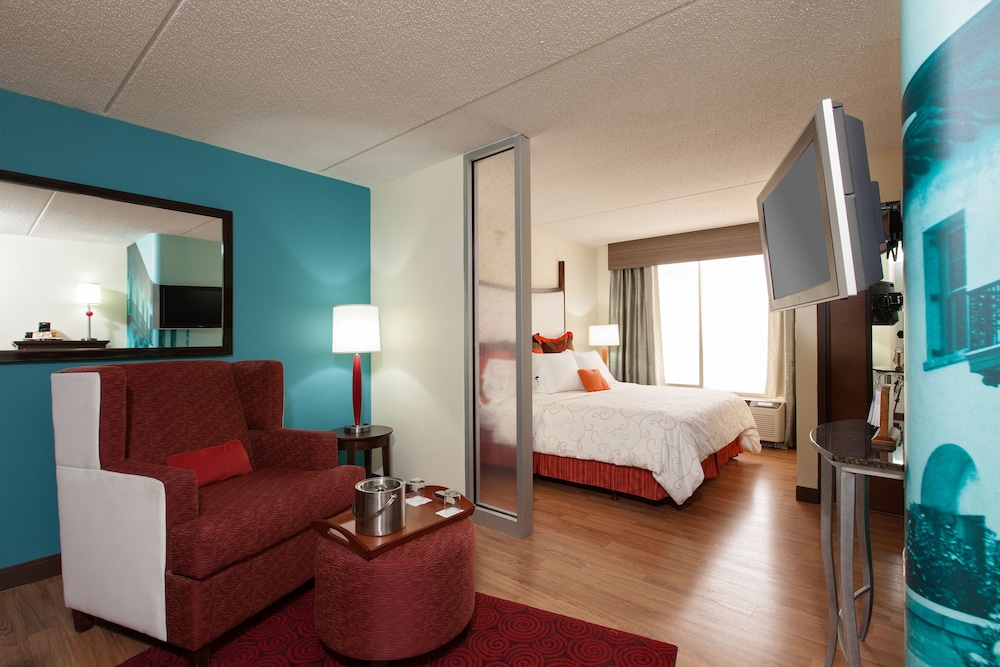 Hotel Indigo Chicago Vernon Hills by IHG - photo 12