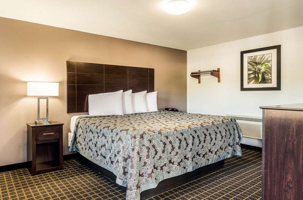 Rodeway Inn Middleboro Plymouth - photo 13