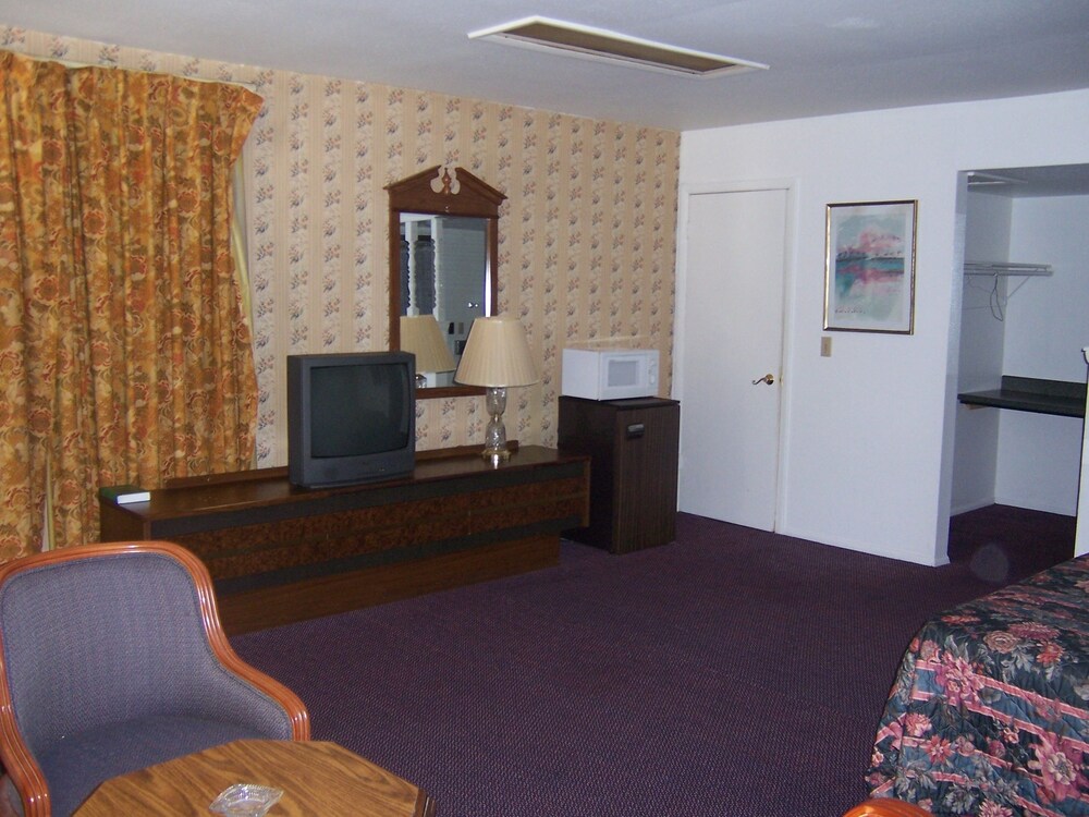 Townsmen Motel Independence - photo 20