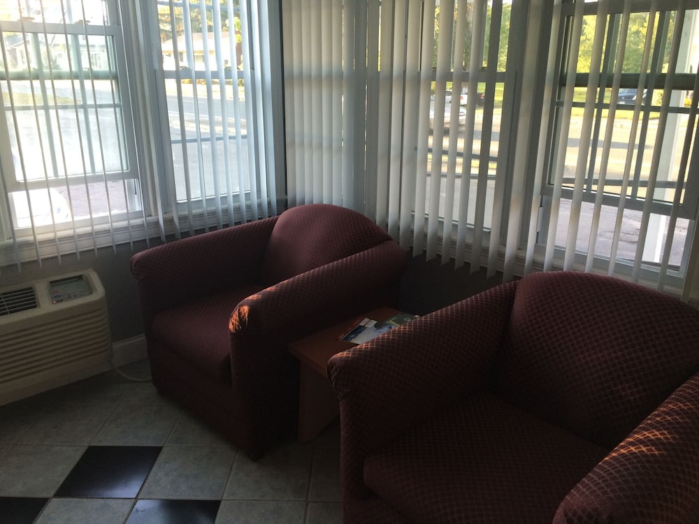 Elm Motel - photo 5