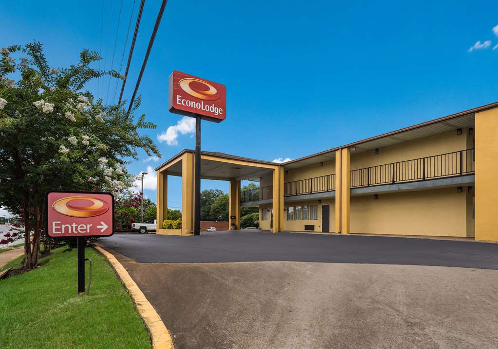 Econo Lodge Thomaston - photo 4
