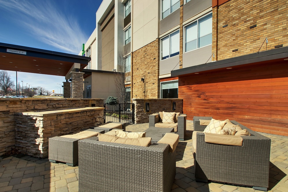 Holiday Inn Express & Suites Wapakoneta by IHG - photo 74
