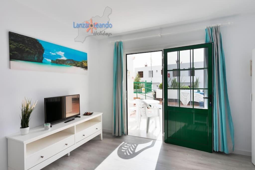 Vivienda Vacacional Casita Maria in Puerto Del Carmen, Spain