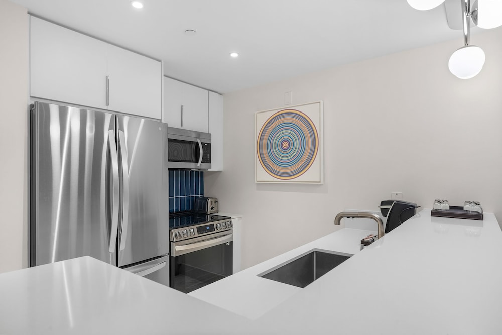 Fontainebleau Miami Beach Private Luxury Suites - photo 143