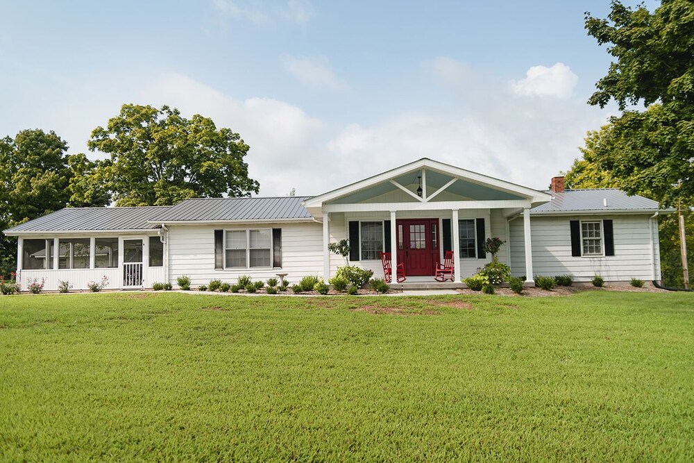 Grandmas Cottage 9202685 — Greensburg