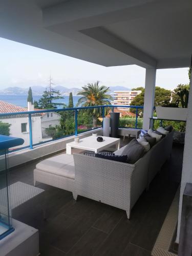 Residence Paradis Bleu — 4-Star Luxury Hotel in Cannes, France