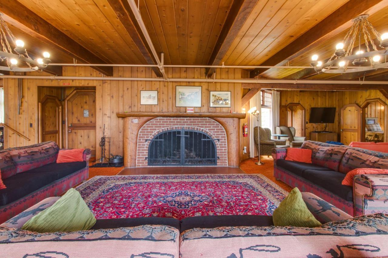 The Lodge at Little Beach — 4-Star Luxury Hotel in Gearhart, United States