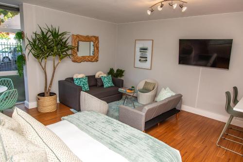 Family Unit Near Waterfront & Stadium Pool & Parking