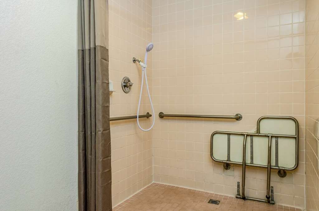 Motel 6 Oakdale CA - photo 24