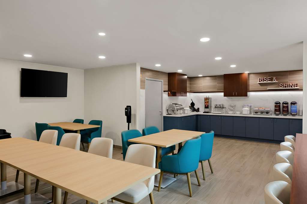 Comfort Inn Conroe - photo 36