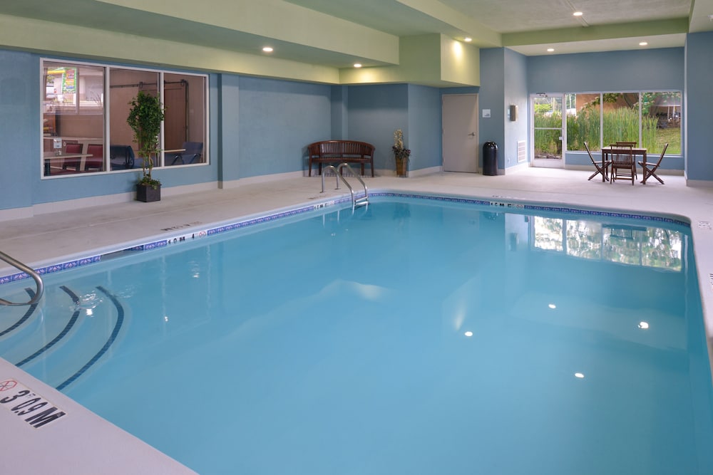 Holiday Inn Express & Suites Chattanooga by IHG - photo 30