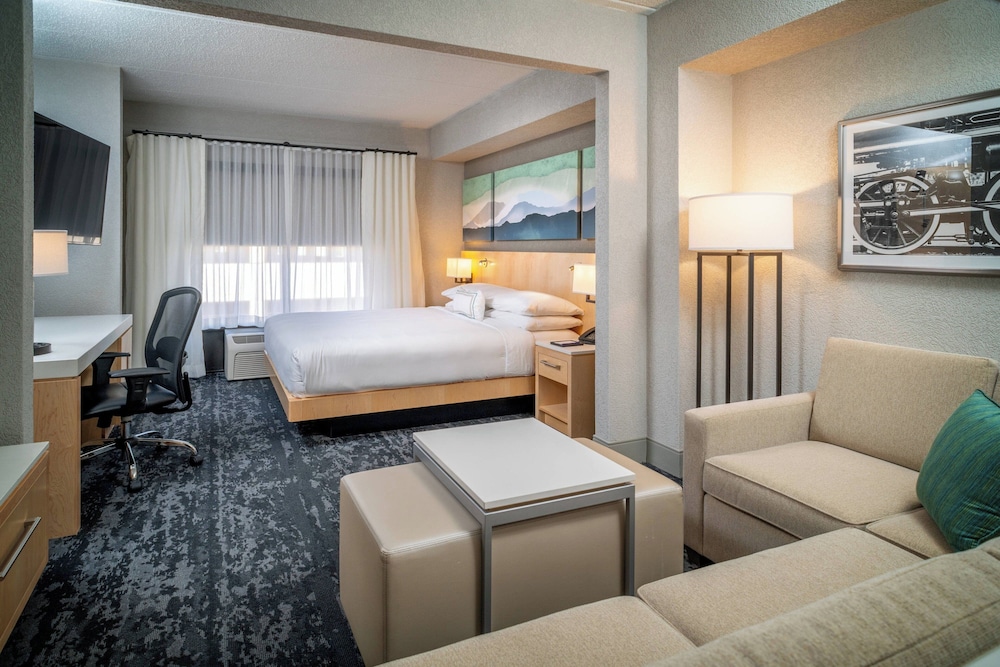 Delta Hotels by Marriott Huntington Downtown - photo 6