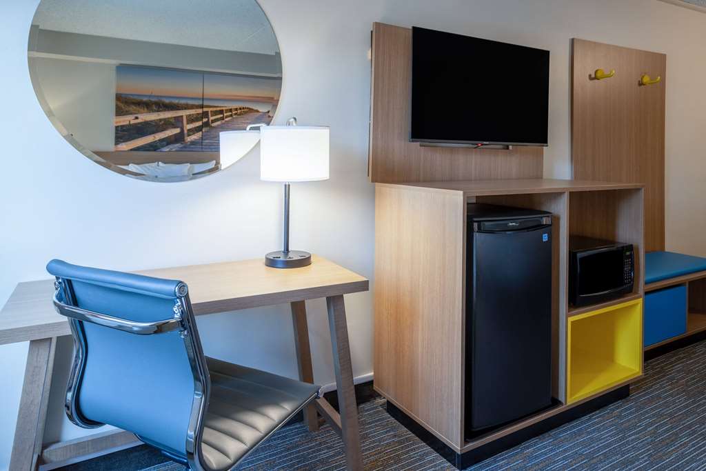 Days Inn by Wyndham Manassas Battlefield - photo 14