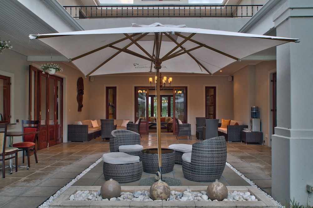 Nova Constantia Boutique Residence