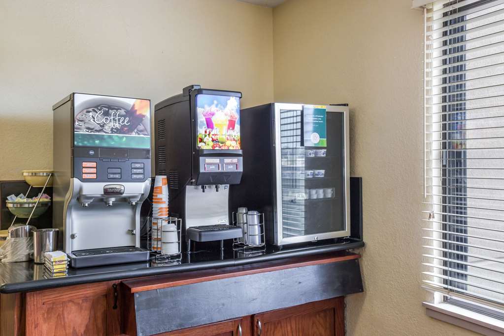 Quality Inn & Suites Lawrence University Area - photo 57
