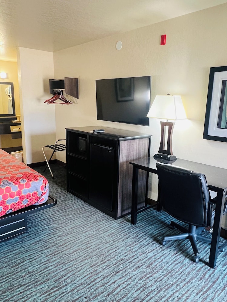 Garden Inn and Suites Little Rock - photo 17