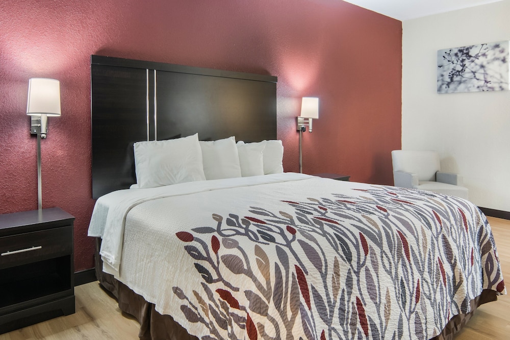 Red Roof Inn Fort Worth Saginaw - photo 12