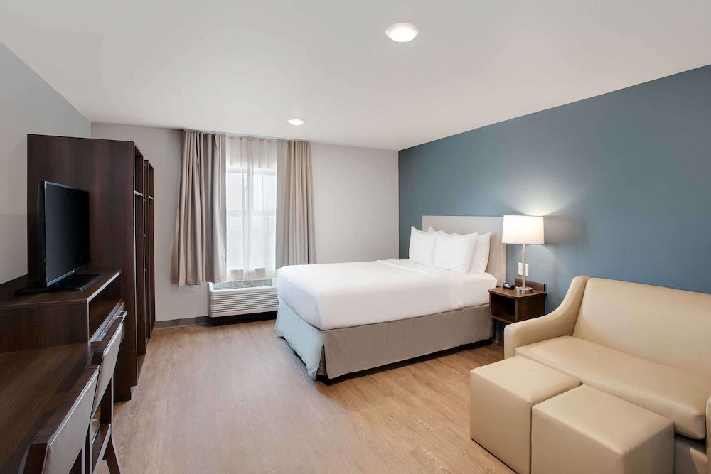 WoodSpring Suites Plano North Dallas - photo 10